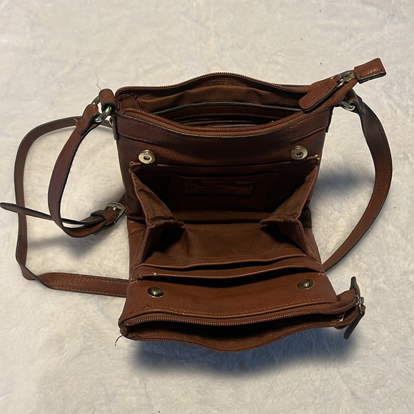 Merona - Picture 3 of 3